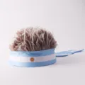 Gorro peluca de aficionado de Argentina con pelo rizado y cinta a rayas azul y blanca. - Ajustable / Sol Azul Blanco (Peluca Marrón)