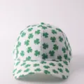 Gorra de béisbol blanca con estampado de trébol verde, visera curvada casual para uso diario. - Ajustable / Estilo Trébol Verde Fondo Blanco