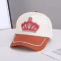 Gorra de beisbol elegante con corona de estrases y visera de contraste para mujer. - Ajustable / Corona de Diamantes de Colores / Contraste Beige Marrón