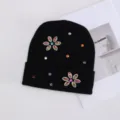 Gorro de punto negro para mujer, sombrero cálido de invierno flores estrás moda chic - Strass de Colores Flor de Seis Pétalos / Negro