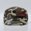 Casquette plate camouflage avec patch en strass et broderie rouge, chapeau d'extérieur élégant. - Réglable / Camouflage Vert Clair