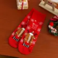 Rote Weihnachtssocken mit süßem Rentier und festlichem Text für Damen im schönen Winter. - Größe 35-39 / Rotes Rentier