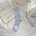 Hellblaue Rüschen-Netz-Mittelsocken, atmungsaktive japanische Slouch-Socken für Damen. - Damen 35-39 / Blau