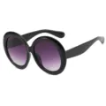 Übergroße runde Mode-Sonnenbrille mit schwarzem Rahmen und violetten Verlaufsgläsern - Glänzendes Schwarz / Farbverlauf Grau
