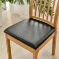 Wasserdichter schwarzer PU-Leder-Sitzbezug für Esszimmerstühle mit Wassertropfeneffekt - Passt 36-48cm / Schwarz