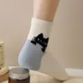 Niedliche Damen Kurzsocken mit schwarzem Katzenmotiv, weiche Baumwollsocken für Sommer. - Einheitsgröße / Unterteile / Weiß