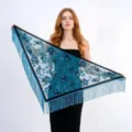 Sciarpa triangolare in velluto blu con motivo jacquard floreale e frange per donna stile - Blu