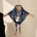 Kleine blauwe paisleydruk zijden sjaal met elegante parel kralen accenten variant - Bloemen Marineblauw