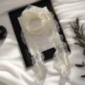 Elegante witte kanten lint sjaal voor vrouwen, zoete geplooide lange halsdoek en riem. - Geborduurd kantlint - gebroken wit - 01