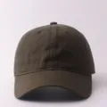 Gorra de béisbol de algodón simple, verde militar, visera rígida unisex para exteriores. - Ajustable / Parte Superior Suave Lisa / Gris oscuro
