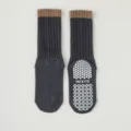 Dunkelgraue Yoga-Grip-Socken für Damen mit braunem Rippbündchen, rutschfeste Fitness-Sportbekleidung. - Einheitsgröße / Dunkelgrau