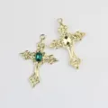 Ciondolo a croce in lega oro vintage ciondoli per gioielli fai da te con cristallo verde. - Base Oro Strass Verde