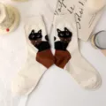 Calzini al polpaccio in cotone con gatto nero di peluche per donna morbidi caldi giornalieri. - Taglia Donna 35-39 / Beige Picchiettato