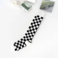 Japanische schwarz-weiße karierte lange Socken, schlanke Wadensocken für Damen Mode. - Einheitsgröße / Weiß & Schwarz Kariert