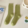 Damen einfarbige gerippte Wadenstrümpfe, weiche Baumwolle süße lässige Socken im Alltag. - Einheitsgröße / Senfgrün