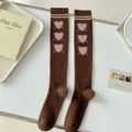 Chaussettes hautes marron style préscolaire pour femme, motif cœur rose hiver automne. - Taille unique / Café
