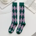 Chaussettes hautes argyle vert violet femme style college chaussettes longues en coton - Taille unique / Bord Vert Losanges (XL511)