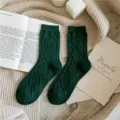Dark green argyle knit wool blend women socks, retro winter warm casual mid-calf daily wear. - One Size / Green
