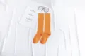 Orangene einfarbige Wadenstrümpfe für Damen, bequeme Baumwolle Freizeitsocken lang. - Einheitsgröße / Orange