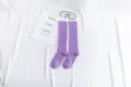 Einfarbige lila Kniestruempfe Baumwolle Damen Lange Socken Bonbonfarben casual Beinstrumpf - Einheitsgröße / Hellviolett