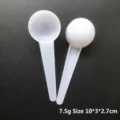 7,5g weißer Messlöffel aus Kunststoff für Milchpulver und Backen, 10x3x2,7 cm - 7.5g