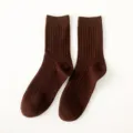 Herren einfarbige dunkelbraune gerippte Waden Baumwollsocken bequeme tägliche Socken - Einheitsgröße / Kaffeebraun