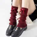 Rote Strick-Beinlinge mit süßer Schleife, Lolita JK Stil warme Wintersocken für Damen. - Einheitsgröße / Dicke Seilschleife