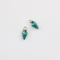 Vue détaillée des pendentifs coquillage émaillé vert pour la fabrication de bijoux DIY colliers - Vert