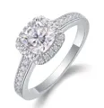 Exquise bague en argent sterling avec moissanite taille coussin et pavé de diamants étincelant. - US 5 (HK 11) / Bague Moissanite Coussin (R13028)