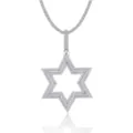 Detalle de primer plano del collar con colgante de estrella de moissanite y brillo. - Colgante de Hexagrama(P15383)