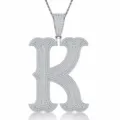 Gros plan du pendentif lettre K en argent S925 serti de pierres étincelantes et chaîne. - Pendentif Moissanite Lettre K Sans Chaîne