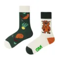 Creative mismatched cotton socks featuring green and white animal jacquard designs - One Size / Beaver Story