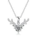 Squisita collana con ciondolo a corna di cervo in argento S925 con pietre brillanti, primo piano. - P11165 Collana in moissanite da 1 carato / Argento