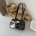 Sac a epaule a pois noir pour femmes, grand sac de banlieue sous les bras avec poches transparentes. - Avec Charme / Noir