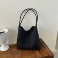 Black woven shoulder tote bag for women, large capacity vintage commuting handbag style. - Matte Black