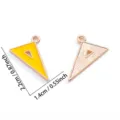 DIY legering driehoek liniaal hanger, geëmailleerd sieraden accessoire voor ketting - Gele Driehoekige Liniaal Vorm Stijl (A8-479)