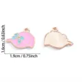 Leuke roze emaillen hoed bedel legering DIY sieraden accessoire voor ketting sleutelhanger - Roze Blauwe Strik Hoed Stijl (A8-481)