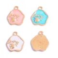 Set de pendentifs poisson en émail et alliage DIY, charms animaux marins colorés pour bijoux. - Breloque Poisson et Corail (Style 11) / Blanc