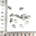 Accessoires de bijoux DIY en alliage d'argent tibétain perles bélières connecteurs pendentifs. - Argent
