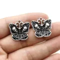 Retro Totenkopf Schmetterling Zinklegierung Anhänger Detail, ideal für DIY Schmuck. - Antiksilberner Hohlstil (4)