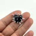 Pendentif cœur épineux émail noir gothique métal punk DIY charme bijoux vue détaillée - Cœur d'Épines (HJ25-119-2) / Noir