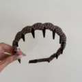 Brauner Karo Haarreif mit Zähnen für Damen, stilvoller Wellen Haarreif Haaraccessoires. - Braun Kariert