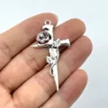 Vintage silbernes Kreuz Rose Anhänger Charms für DIY Schmuckherstellung und Handwerk. - Relief 3D Rose Kreuz Charm (Stil 3)