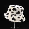 Stylish white plush bucket hat featuring black heart patterns for women winter warmth - M (56-58cm) / Black