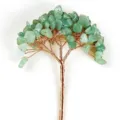 Vue macro détaillée d'un arbre de vie en aventurine verte fait main avec fil de cuivre - Aventurine Verte / 1 Fleur 9 Cristaux