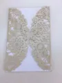 Elegante funda de invitación de boda calada con láser en papel perlado color champán - Beige