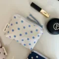Graziosa borsa per cosmetici in tela a pois blu piccolo astuccio con zip portatile utile - Senza Accessori / Bianco a pois azzurri
