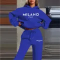 Ensemble de survetement bleu deux pieces avec sweat a capuche et pantalon tendance. - Bleu saphir