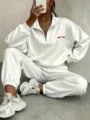Conjunto de chándal de mujer con sudadera de cuello con cremallera y pantalón en blanco. - S / Parte Superior Y Inferior / Blanco PARIS