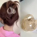 Pince à cheveux transparente irrégulière taille moyenne griffe de requin accessoires - Blanc Cassé
